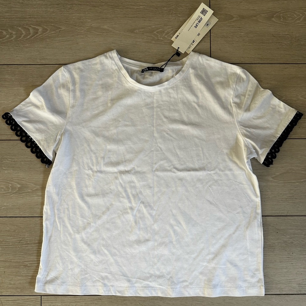 BNWT Zara White Waist-Length Top
